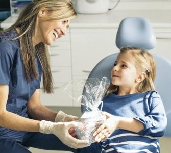 brindes para presentear pacientes odontologia