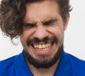 disfagia dentes feios