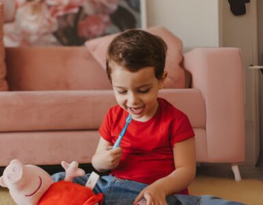 escova de dente infantil